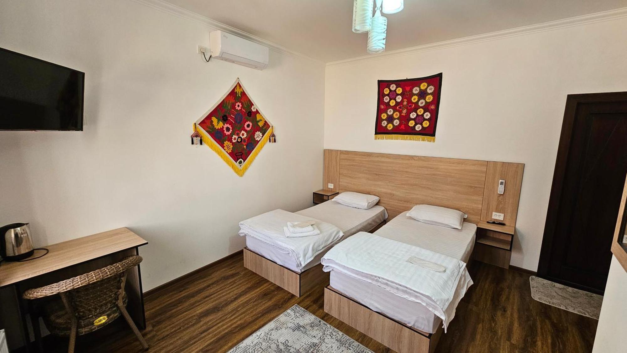 Hotel Mehribon ซามาร์คันด์ ภายนอก รูปภาพ